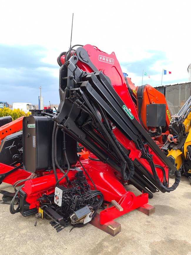 GRU FASSI 420XP/4S+JIB/4S RADIOCOMANDO – G464