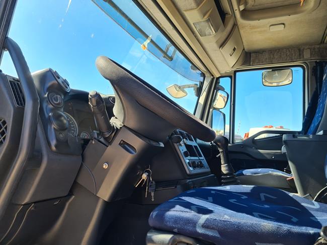 IVECO STRALIS AT260S45 EURO5 – COD. 2169