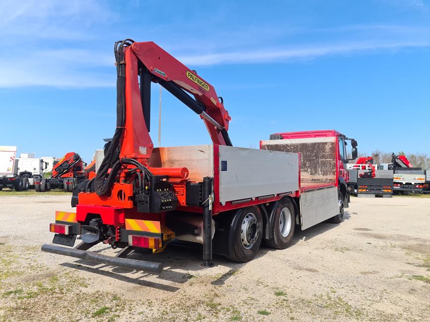 IVECO STRALIS 260S42 CAB. CORTA + GRU PALFINGER 15500/3S – COD. 2426