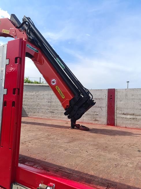 IVECO STRALIS 260S42 CAB. CORTA + GRU PALFINGER 15500/3S – COD. 2426