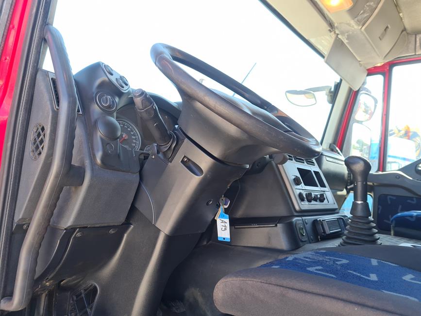 IVECO STRALIS 260S42 CAB. CORTA + GRU PALFINGER 15500/3S – COD. 2426