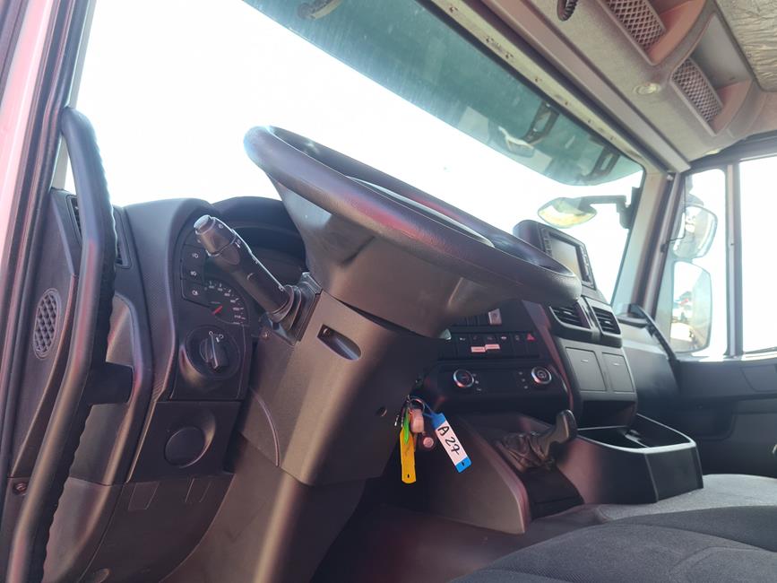 IVECO STRALIS 420 HIWAY 6X2 E6 – COD. 2223