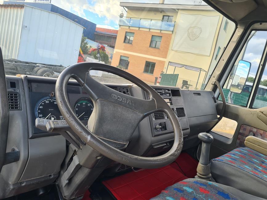 IVECO 100E18 EUROCARGO+GRU EFFER 6000 – COD. 2230