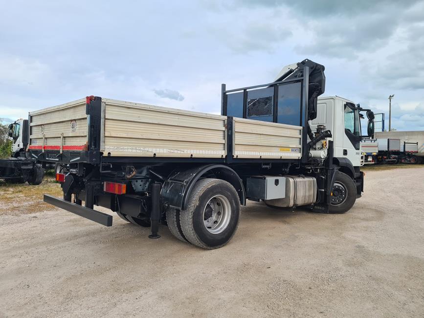 IVECO 190S33 CASS. RIB.LE + GRU BONFIGLIOLI 20000 XL/4S+JIB/2S – COD. 2279