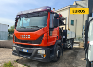 IVECO 130E25 CASS. RIB.LE + GRU KLM 8.0/3S+JIB/2S – COD. 2332