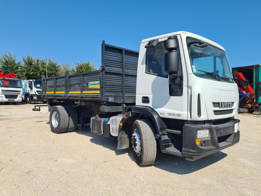 IVECO 190E25 CASS. RIB.LE + SPAZIO GRU – COD. 2301