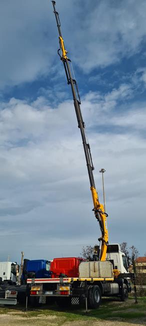 IVECO STRALIS 400 +GRU EFFER 370/6S+JIB – COD. 2355
