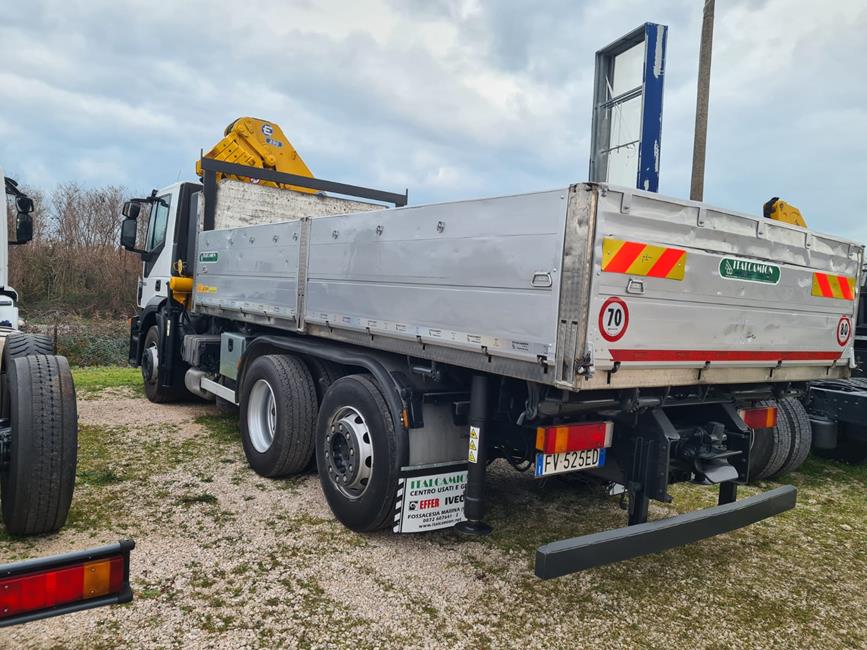 IVECO STRALIS 420 CASS. RIB.LE + GRU EFFER 250/4S – COD. 2311