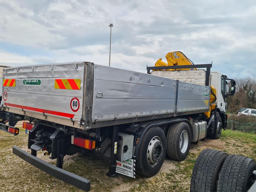 IVECO STRALIS 420 CASS. RIB.LE + GRU EFFER 250/4S – COD. 2311