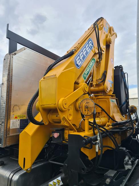 IVECO STRALIS 420 CASS. RIB.LE + GRU EFFER 250/4S – COD. 2311