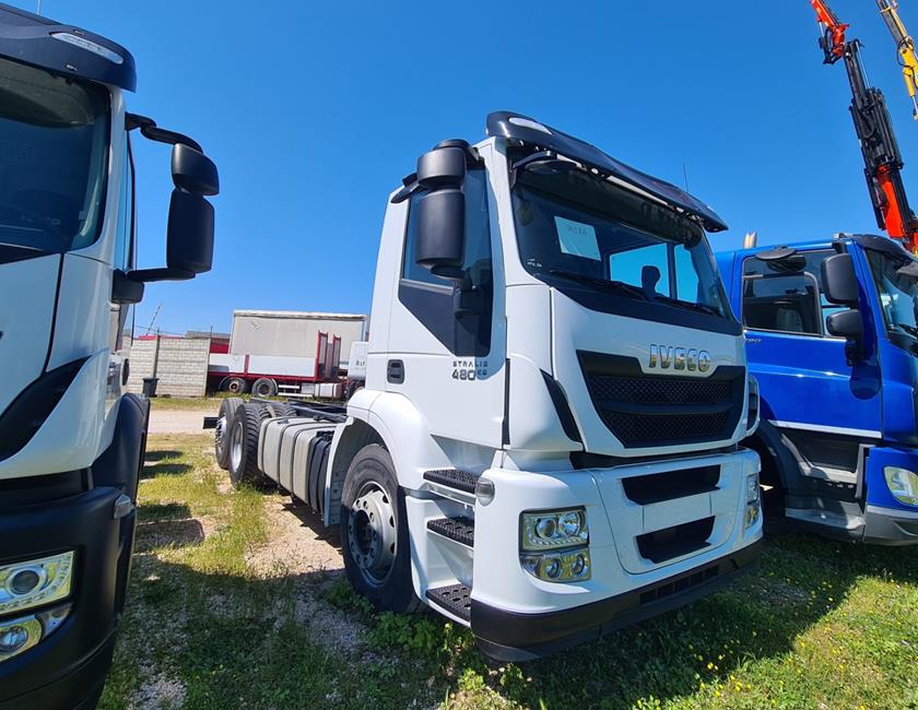 IVECO STRALIS 480 6X2 EURO6 – COD. 2327