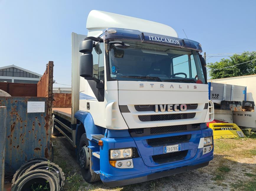 IVECO STRALIS AT260S31 EURO5, CASSONE FISSO – COD. 2399