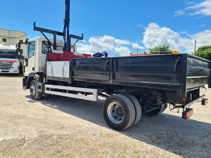 IVECO 120E22 CASS. RIB.LE + GRU PM 6522 – COD. 2404