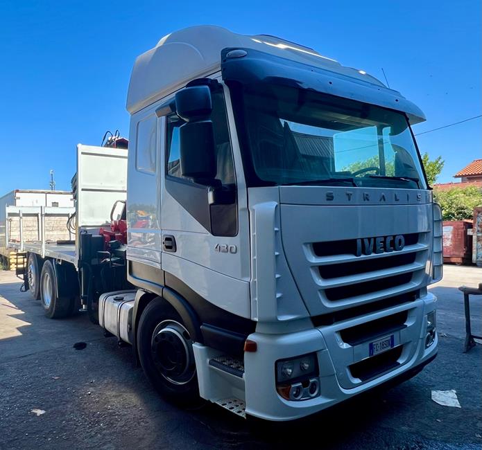 IVECO STRALIS 430 CASS. FISSO + GRU FERRARI 728/4S+JIB/3S – COD. 2378