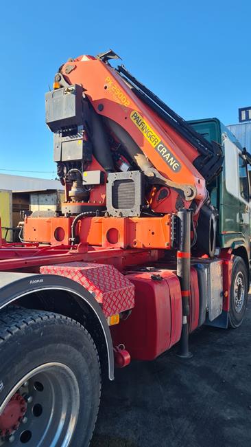 VOLVO  FM460 8X4*4, SCARRABILE+GRU PALFINGER 29002/6S+JIB/3S – COD. 2419