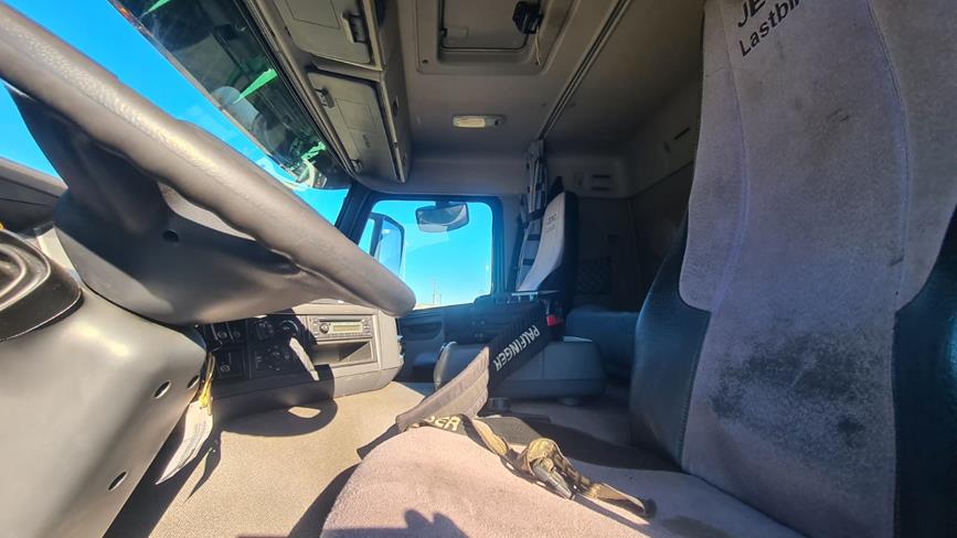VOLVO  FM460 8X4*4, SCARRABILE+GRU PALFINGER 29002/6S+JIB/3S – COD. 2419