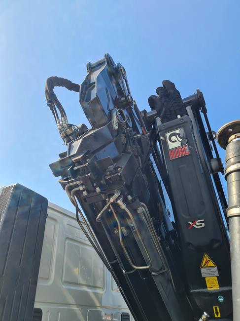 IVECO STRALIS 460 CASS RIB.LE + GRU HIAB 322/5S+JIB/4S – COD 2437