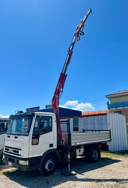 IVECO EUROCARGO 65E12 CASS. RIB.LE + GRU BENELLI 3810/2S2 – COD. 2421