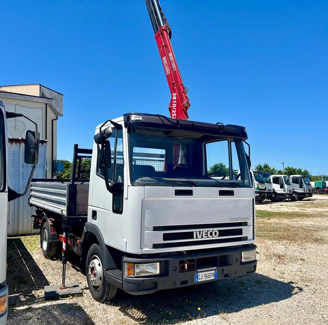 IVECO EUROCARGO 65E12 CASS. RIB.LE + GRU BENELLI 3810/2S2 – COD. 2421