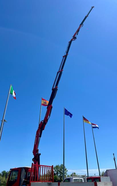 IVECO EUROCARGO 150E23 + GRU FERRARI 712/4S+JIB/2S – COD. 2417