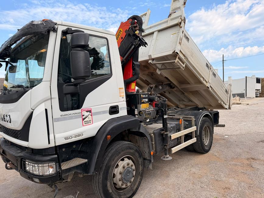 IVECO 150E28 EURO6, 4X4, CASS. RIB.LE + GRU – COD. 2447