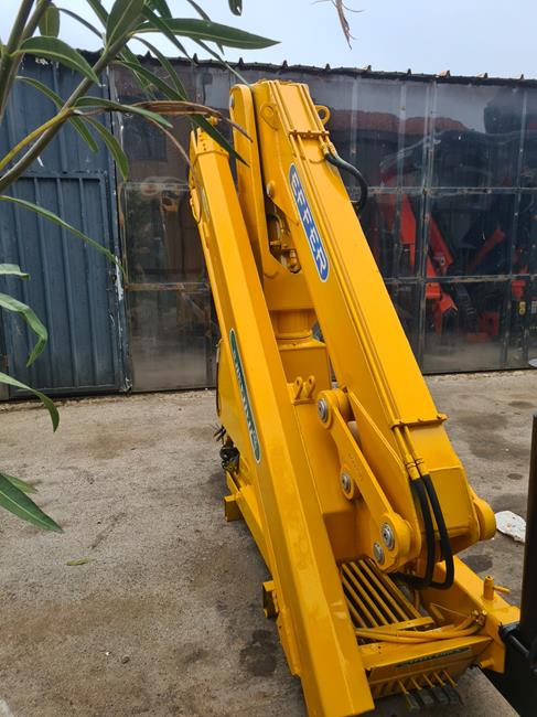G086 – GRU EFFER 8600/2S – G339