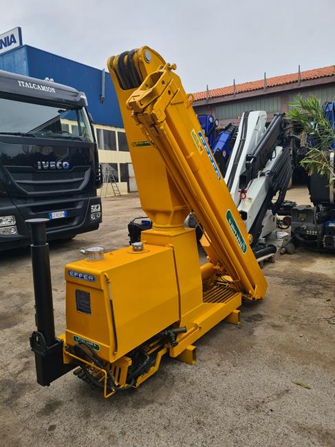 G086 – GRU EFFER 8600/2S – G339