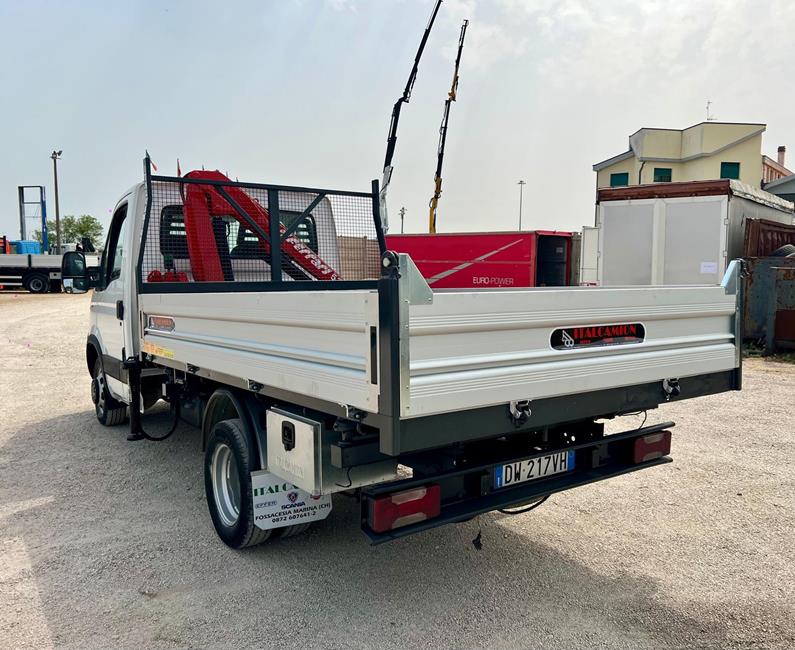 IVECO 35C15 CASS. RIB.LE+GRU FERRARI 530 – COD. 2420
