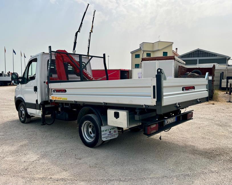 IVECO 35C15 CASS. RIB.LE+GRU FERRARI 530 – COD. 2420