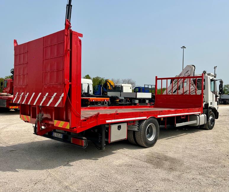 IVECO 150E23 CARRELLONE + GRU  – COD. 2403