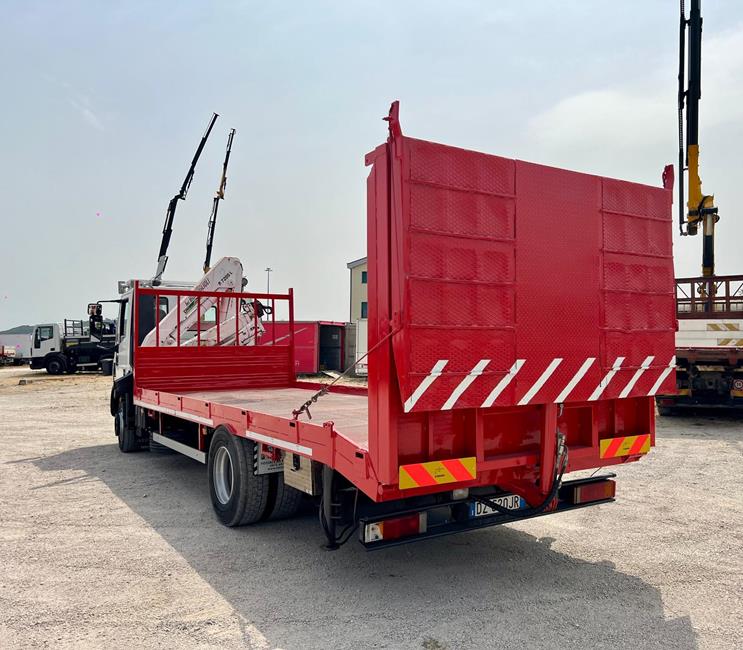 IVECO 150E23 CARRELLONE + GRU  – COD. 2403