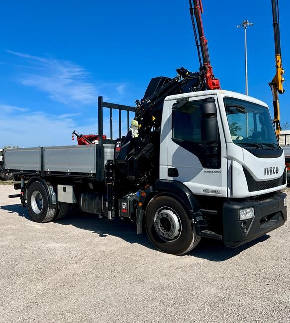 IVECO 190E32 EURO6, CASS. RIBALTABILE NUOVO + GRU NUOVA 192/5S+JIB/2S – COD. 2423