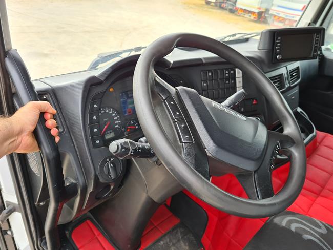 A260 – IVECO STRALIS 460 EURO6 CASS. RIB.LE+GRU PM 25024/4S+JIB/3S – 2101