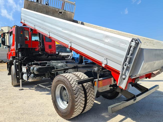 IVECO 190T36 TRAKKER CASS. RIB.LE + GRU HIAB 111/3S- COD. 2084 **VENDUTO PROV. FG**