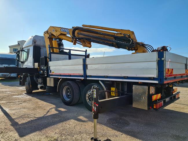 IVECO STRALIS AT260S45 CASS. + GRU EFFER 430/4S+JIB/4S -COD. 2145 **VENDUTO PROV. AN**