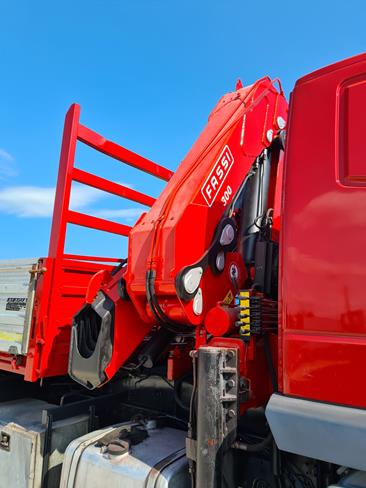IVECO 350 6X2, CASS. RIB.LE +GRU FASSI 300/4S – COD. 2146 **VEND. PROV. MC**