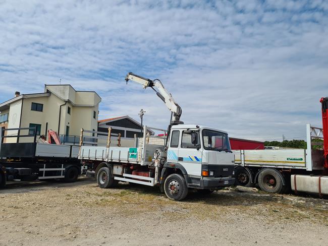 IVECO 135.17 CASS. RIB.LE + GRU PM 8522 – COD. 2128  **VEND. PROV. PE**