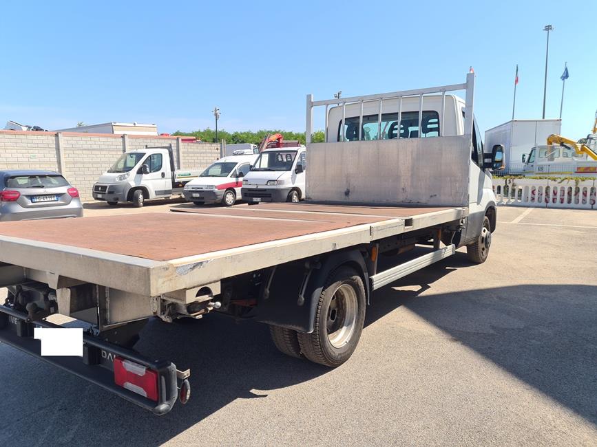 IVECO 35C13 CASSONE FISSO – COD. 2261 **VEND. PROV. TE**