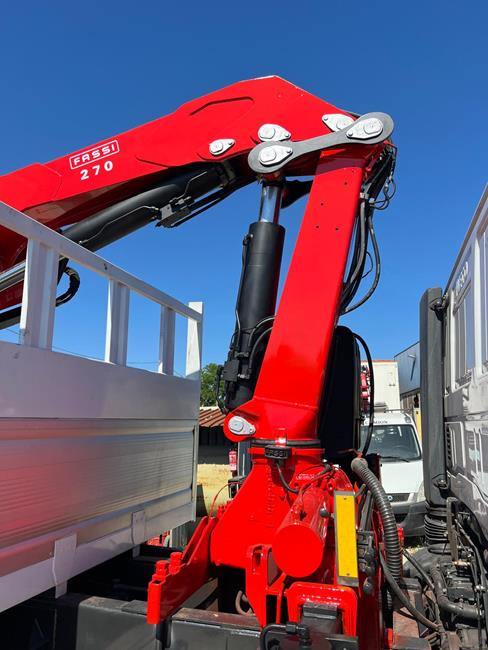 IVECO STRALIS 420 E6 CASS. RIB.LE + GRU FASSI 270/4S+JIB/3S – COD. 2270 **VEND. PROV. PE**