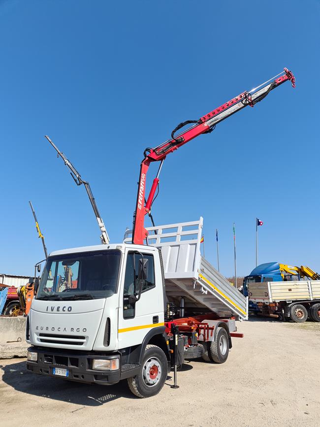 IVECO 80E18 EUROCARGO CASS. RIB.LE + GRU FERRARI 540 – COD. 2386