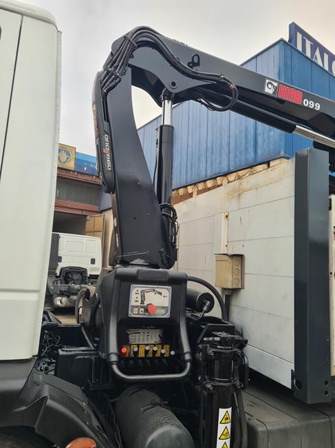 IVECO 180E25 CASS. FISSO + GRU HIAB 099/2S – COD. 2364