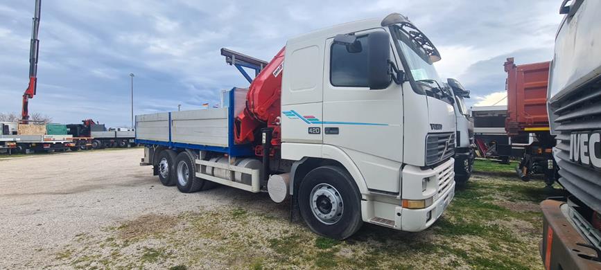 VOLVO FH12 420, 3 ASSI + GRU AMCO VEBA V832/5S – COD. 2198