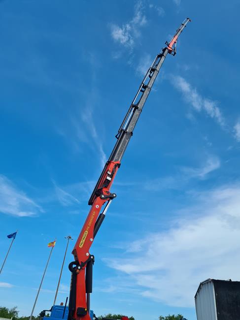 IVECO 190E25 + GRU PALFINGER 26002/6S+JIB/3S – COD. 2387
