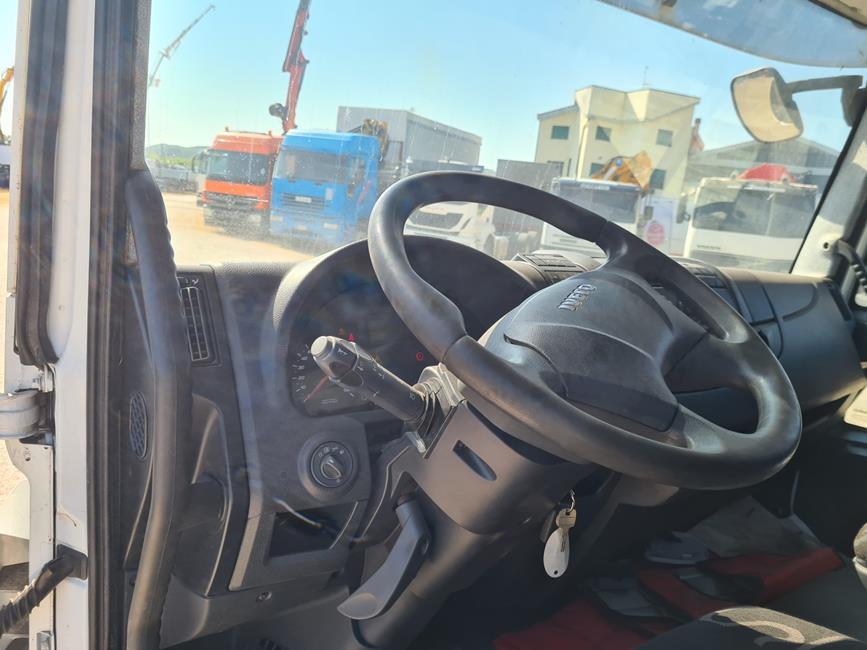 IVECO 180E32 CASS. RIB.LE + PALFINGER 20002+JIB – COD. 2405