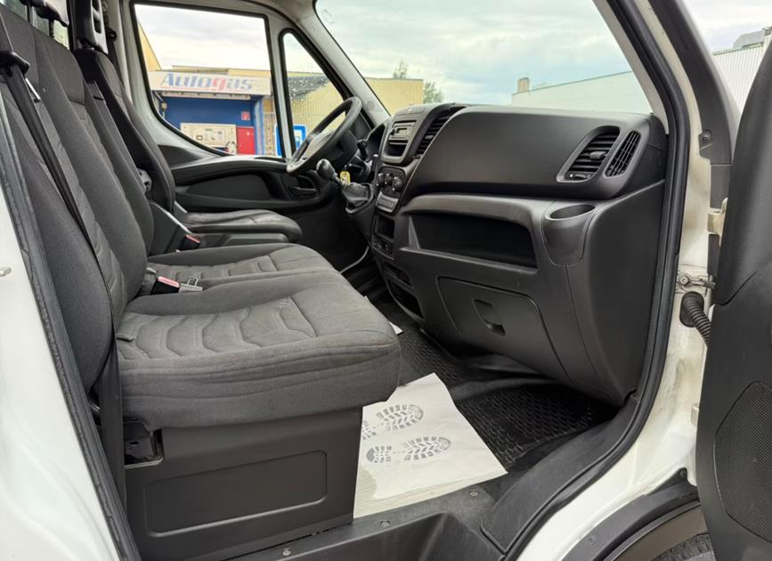 IVECO 35C13 FURGONE FRIGO E SPONDA – COD. 2410