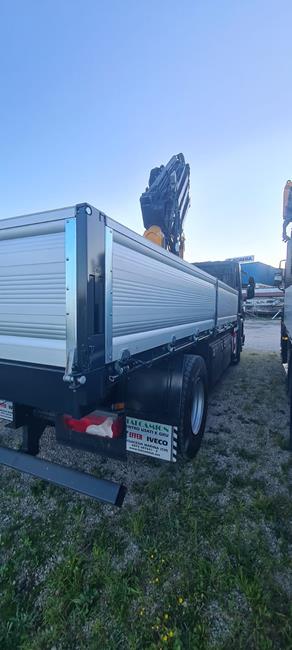 SCANIA P230 CASS. RIB.LE + EFFER 115/3S+JIB/3S – COD. 2340