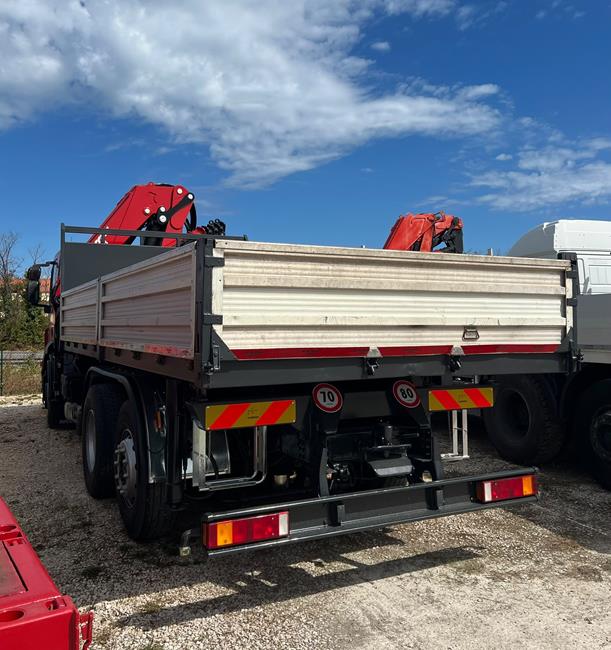 IVECO STRALIS 420, EURO5, CASS. RIB.LE + GRU FERRARI 733/4S+JIB/3S – COD. 2438